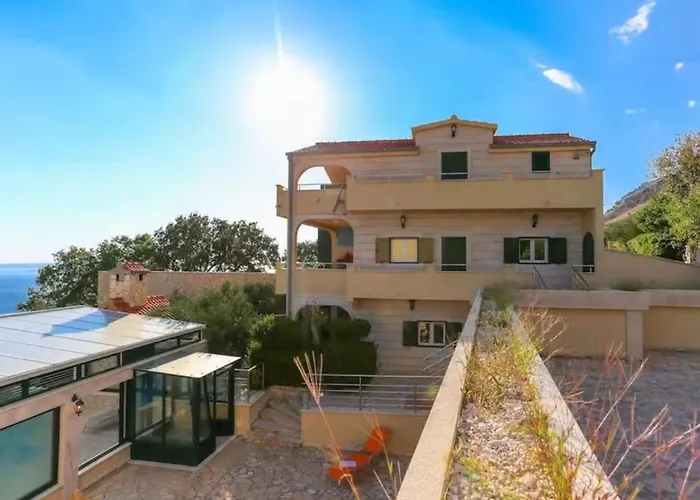 Villa Casa With Indoor Pool *