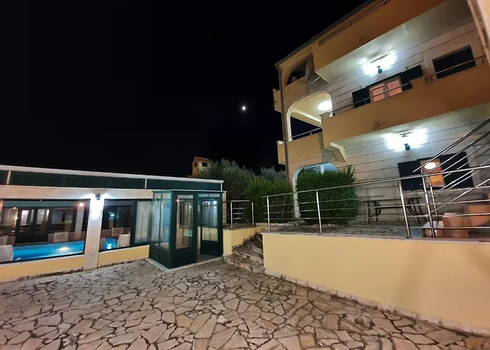 Villa Casa With Indoor Pool Krilo