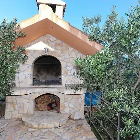 Casa With Indoor Pool Krilo