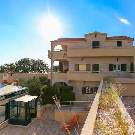 Villa Casa With Indoor Pool *