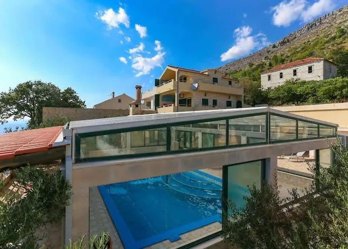 Casa With Indoor Pool Villa Krilo